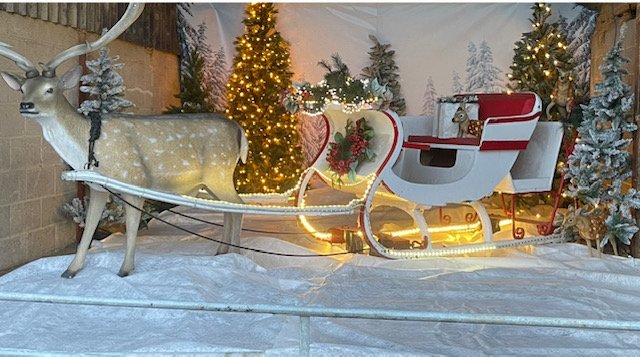 Santa Sleigh at Palette and Pasture